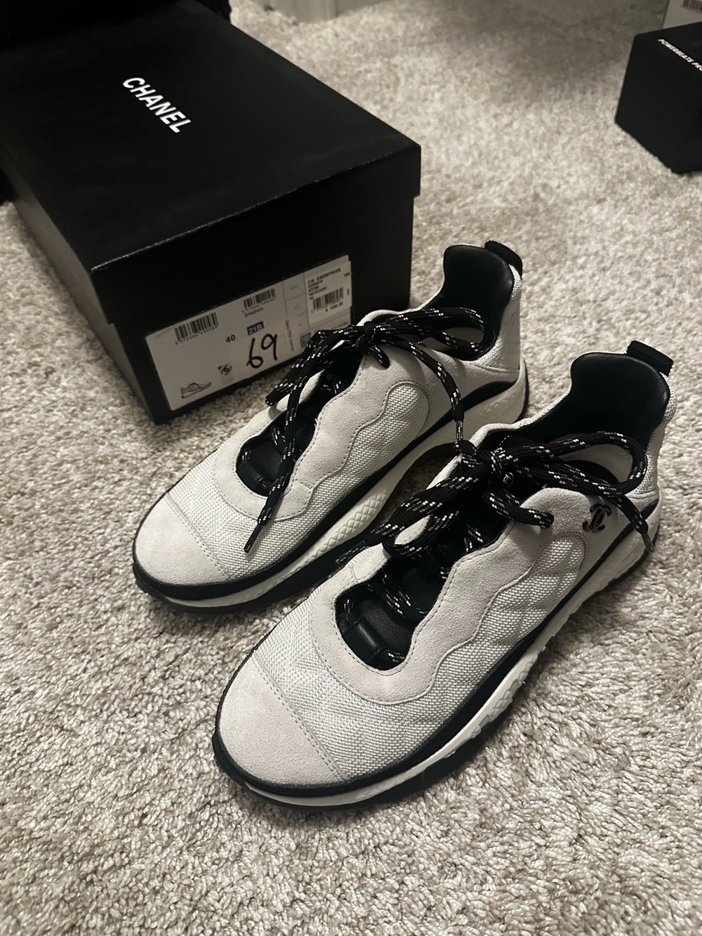 Chanel
2021 Interlocking CC Logo Athletic Sneakers